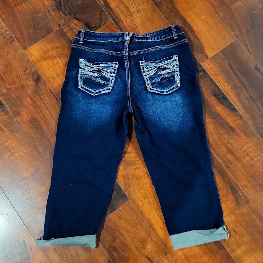 Maurices brand Jean capris. Size 5/6